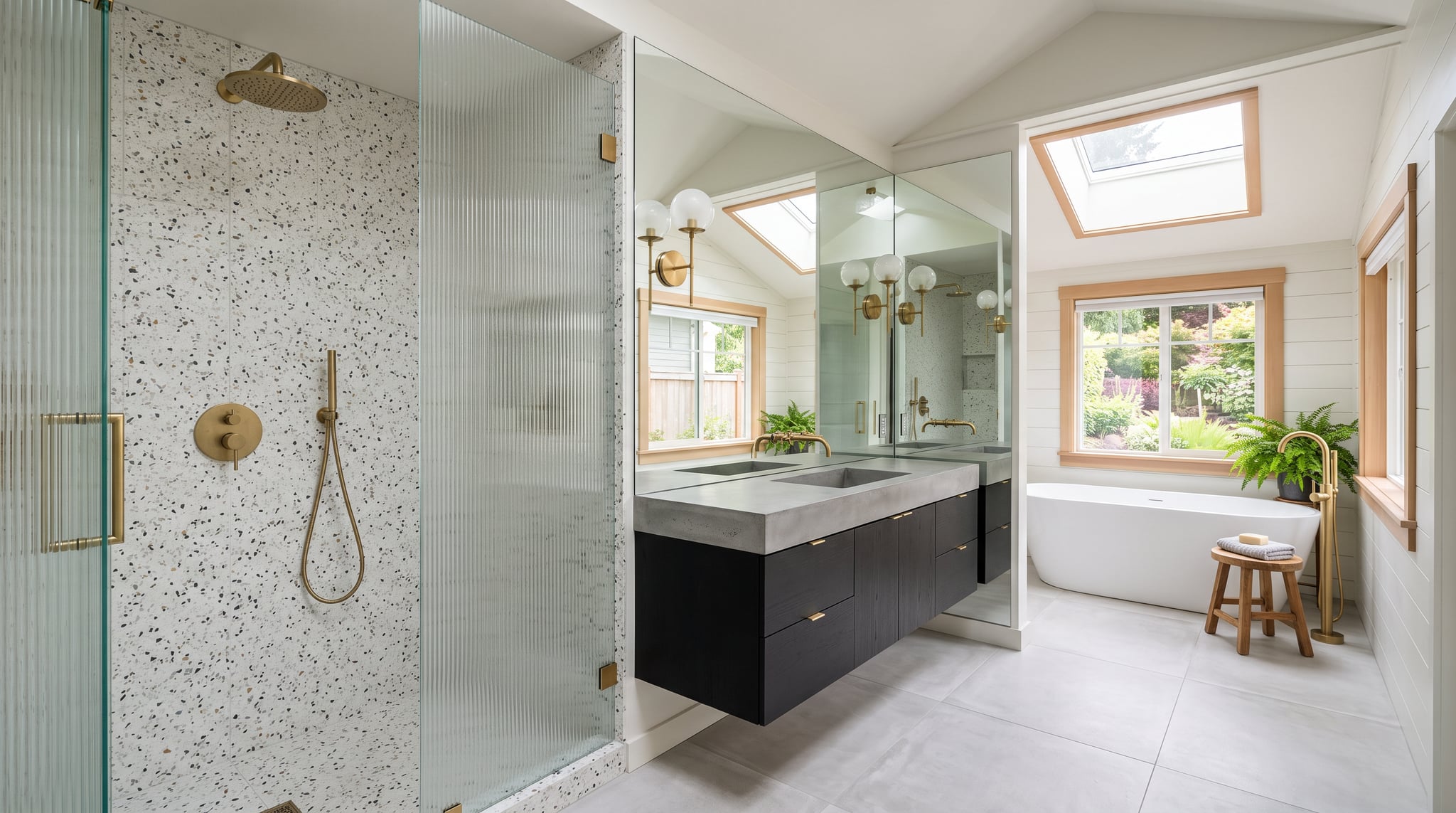 Ruiz Bathroom Remodeling Company, bathroom remodeling in Orting, finished project